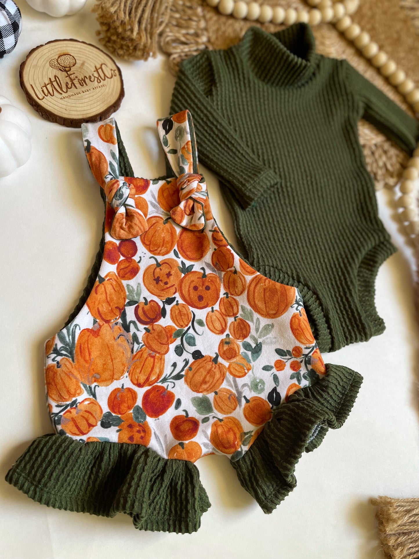 Knotted Pumpkin Overalls & Waved Rib Mock Neck Leopard