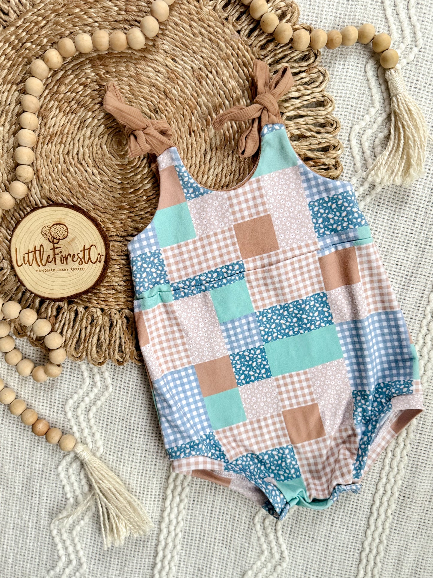 Daisy Patchwork Camellia Bubble