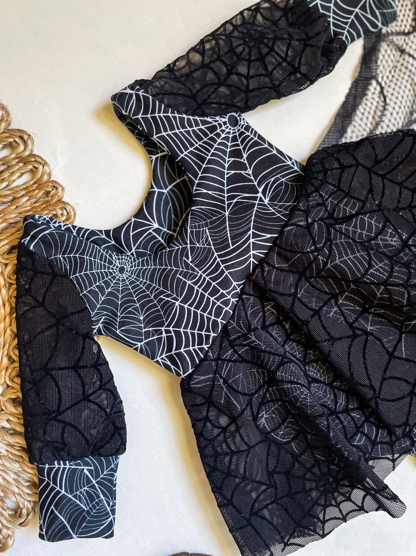 Spider Web Bishop Sleeve Brielle