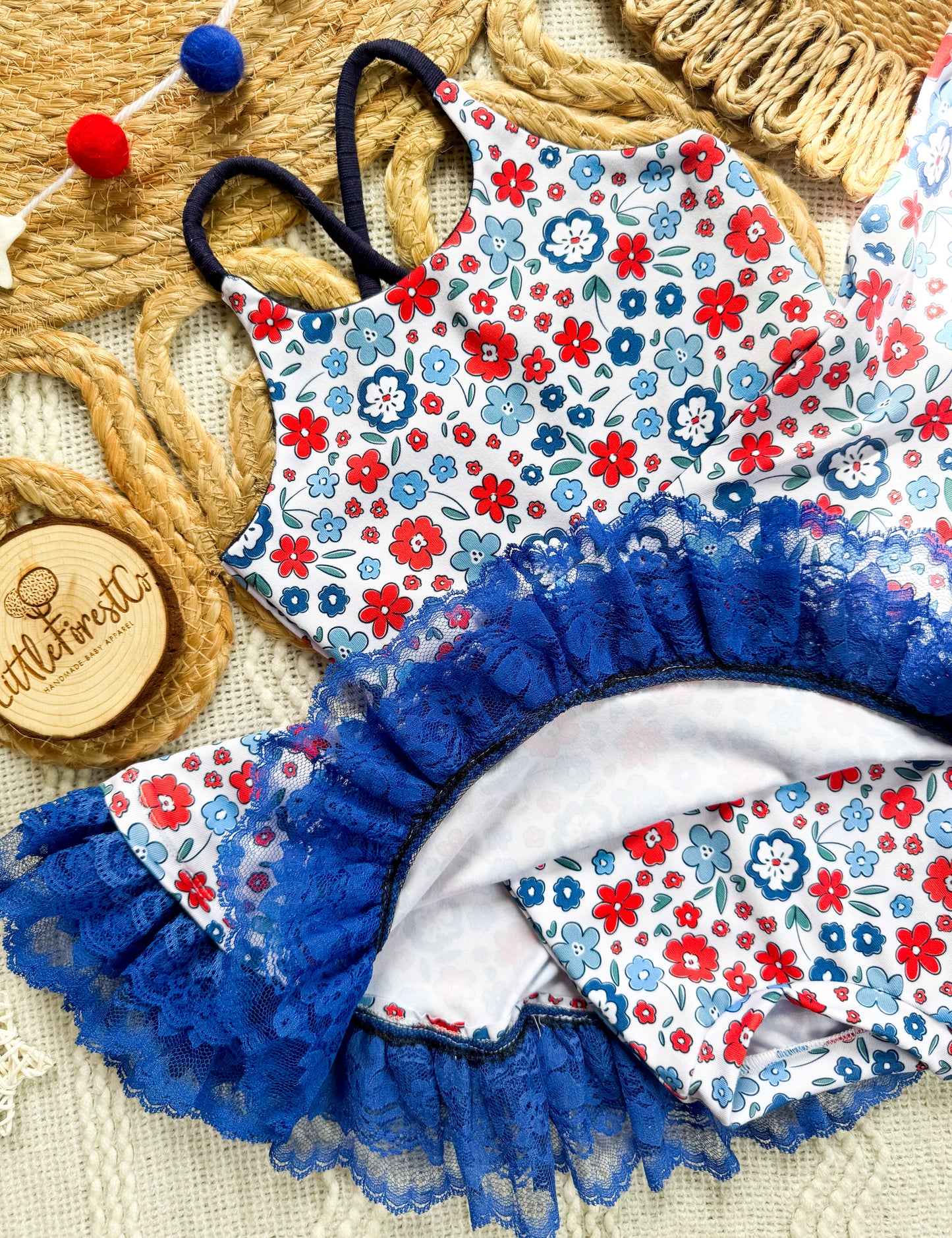 Red, White & Bloom Brielle Leo + Trim
