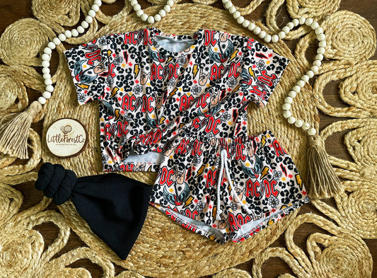 Oversize Rocker Tee & Breezy Shorts | Rocker Outfit | Rock Band Outfit | Oversized TShirt | Flowy Shorts